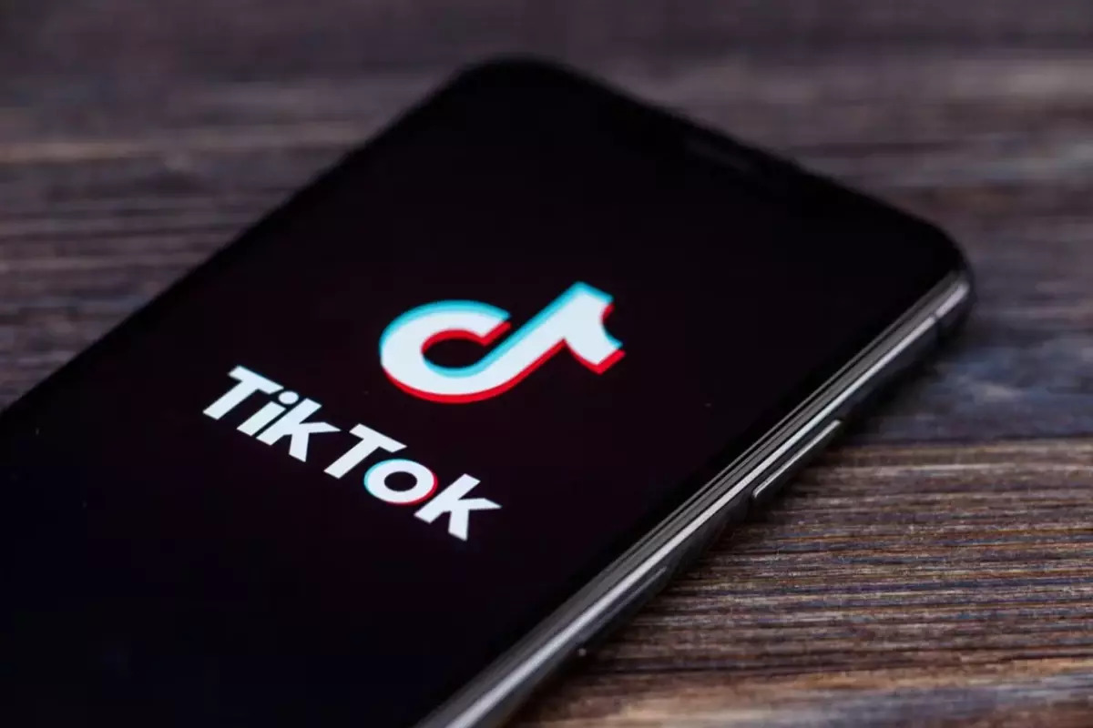 Arnavutluk’tan TikTok’a 1 yıllık yasak