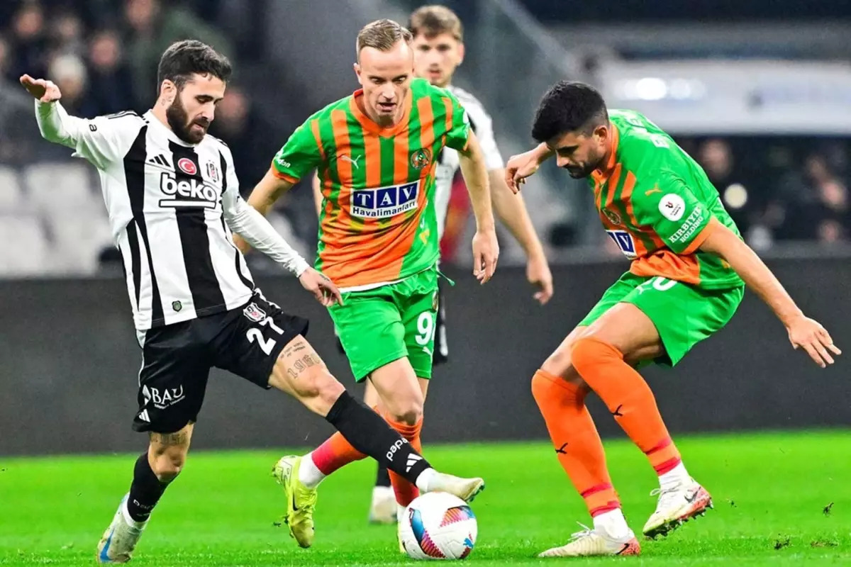 Beşiktaş, Alanyaspor ile 1-1 berabere kaldı