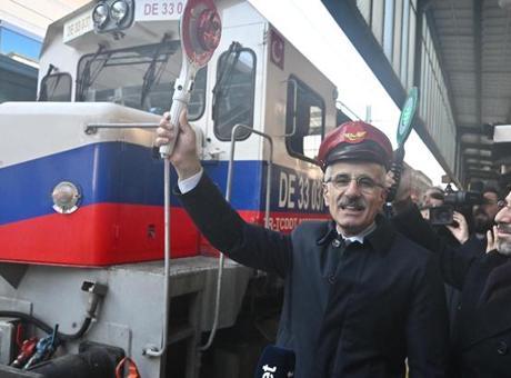 Turizmin lokomotifi yola çıktı! Bakan Uraloğlu: 60 sefer yapılacak