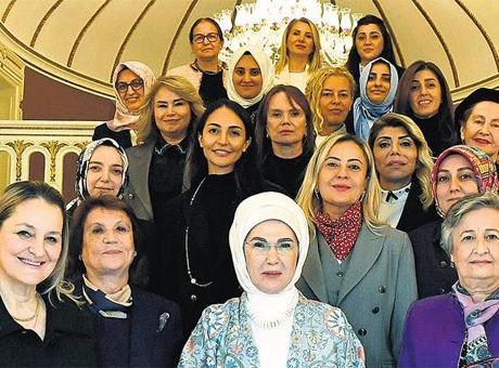 Emine Erdoğan, TOGEM-DER Yönetim Kurulu üyeleriyle buluştu