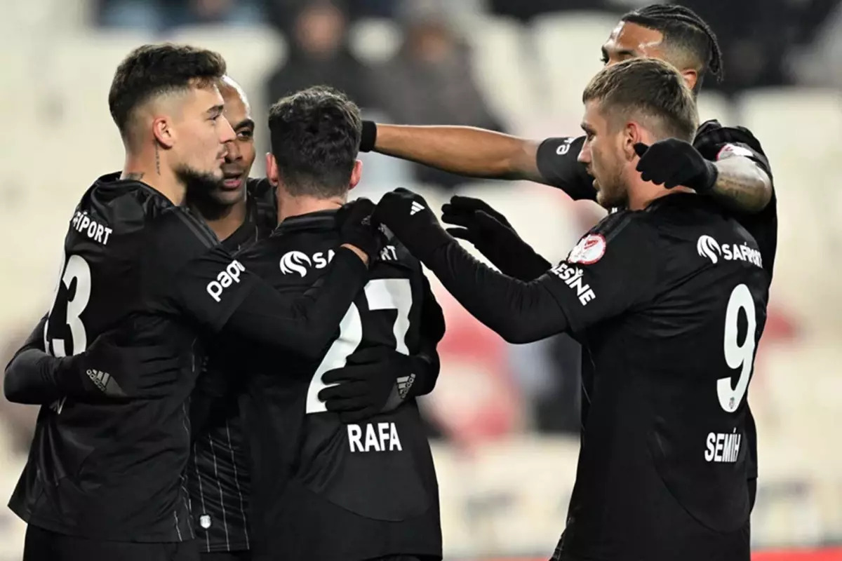 Beşiktaş, Ziraat Türkiye Kupası’nda konuk olduğu Sivasspor’u 1-0 mağlup etti