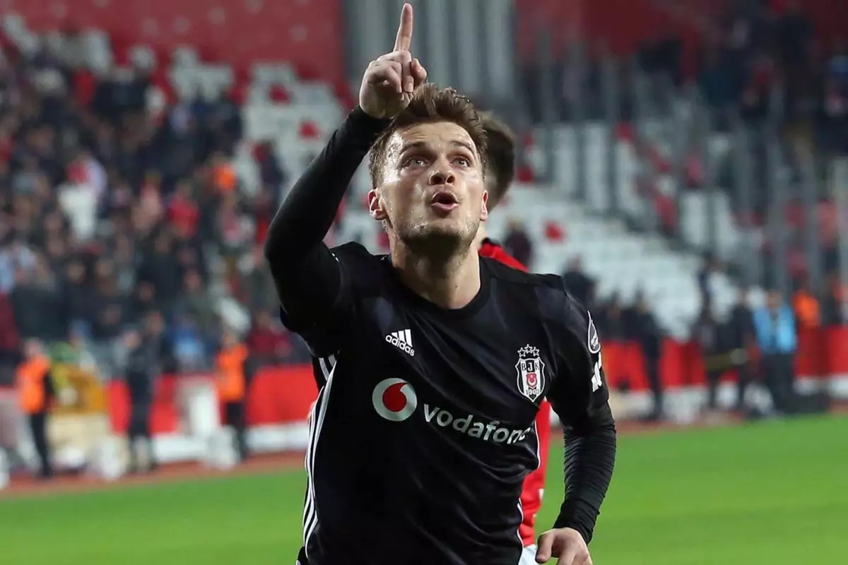 Adem Ljajic’e Türkiye’den sürpriz bir talip çıktı: Teklif yapan takıma çok şaşıracaksınız