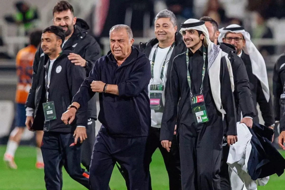 Dünya futbol efsanesi de Fatih Terim ile çalışacak