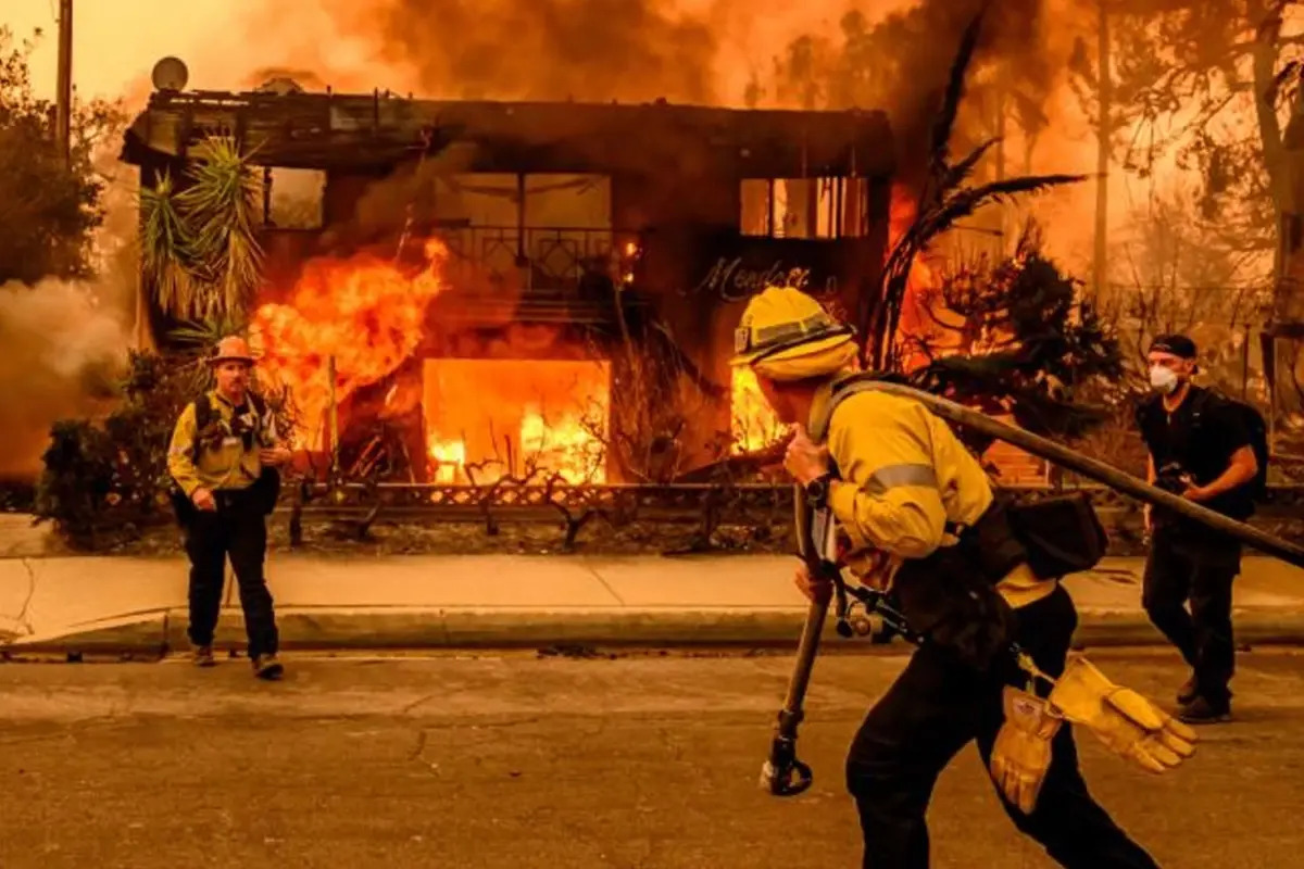 Los Angeles’ta sokağa çıkma yasağına uymayanlar gözaltına alınacak