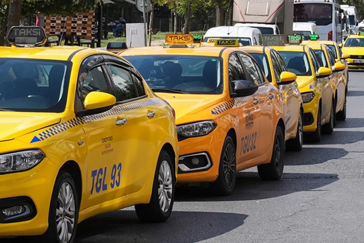 İstanbul’da zamlı taksi ücret tarifesi belli oldu