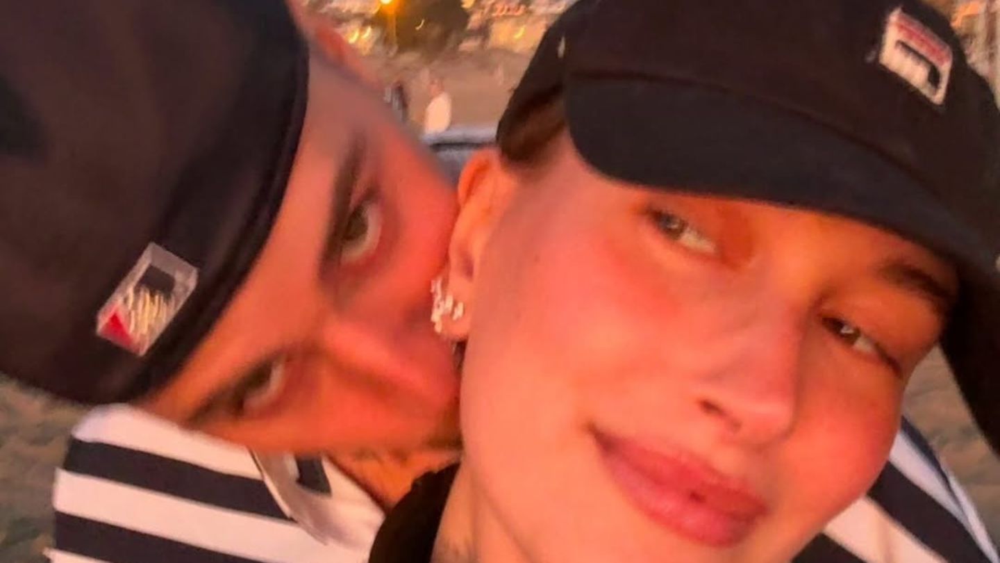 Justin Bieber + Hailey Baldwin Bieber: Hailey ve Justin Bieber yeni yıla çok aşık başlıyorlar