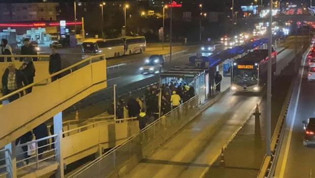 Metrobüste rastgele ateş eden şüpheli gözaltına alındı