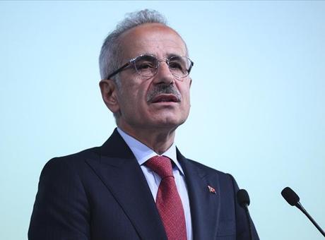 Bakan Uraloğlu: Kesintisiz otoyol ağı tesis edildi