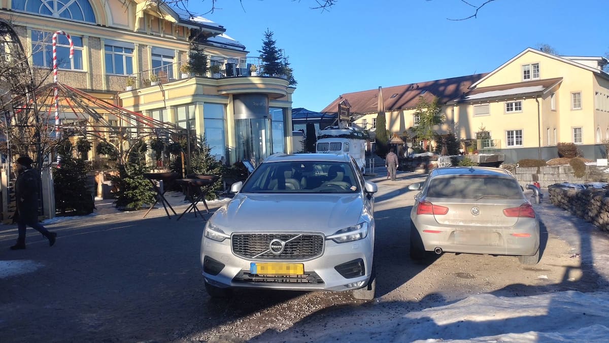 Uetliberg’deki davetsiz araç misafirleri: Google Haritalar, Uetliberg’deki oteli umutsuzluğa sürüklüyor