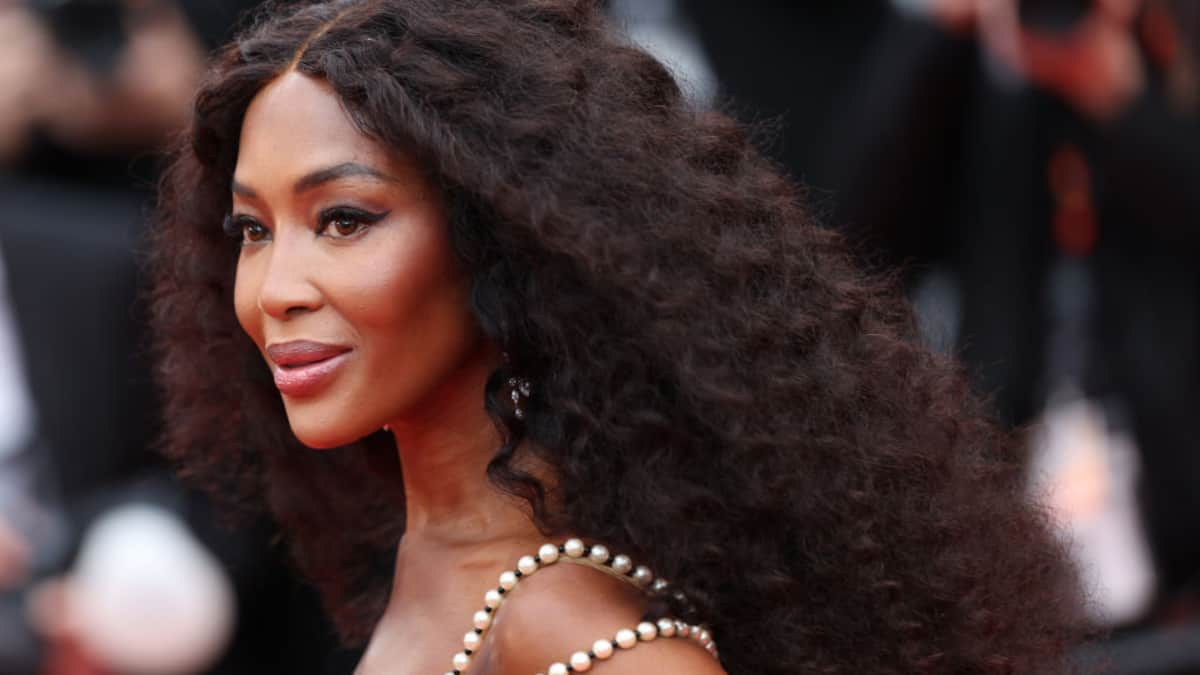 Naomi Campbell, çocuklarıyla birlikte Gstaad’da kayak tatiline gidiyor