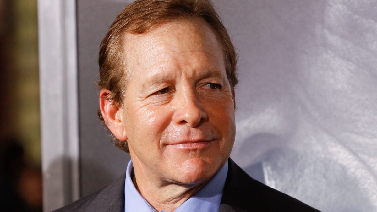 Los Angeles’ta yangın: Aktör Steve Guttenberg yardıma koştu