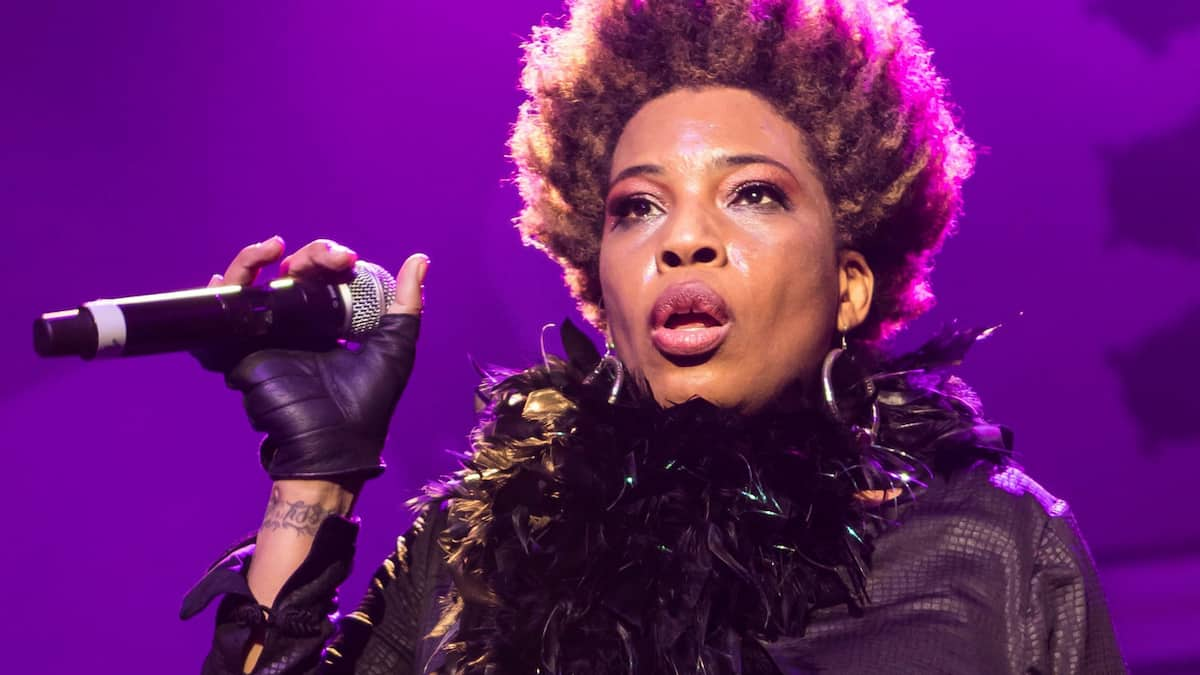 Macy Gray: Şarkıcı “Masked Singer”da sahneden fırladı