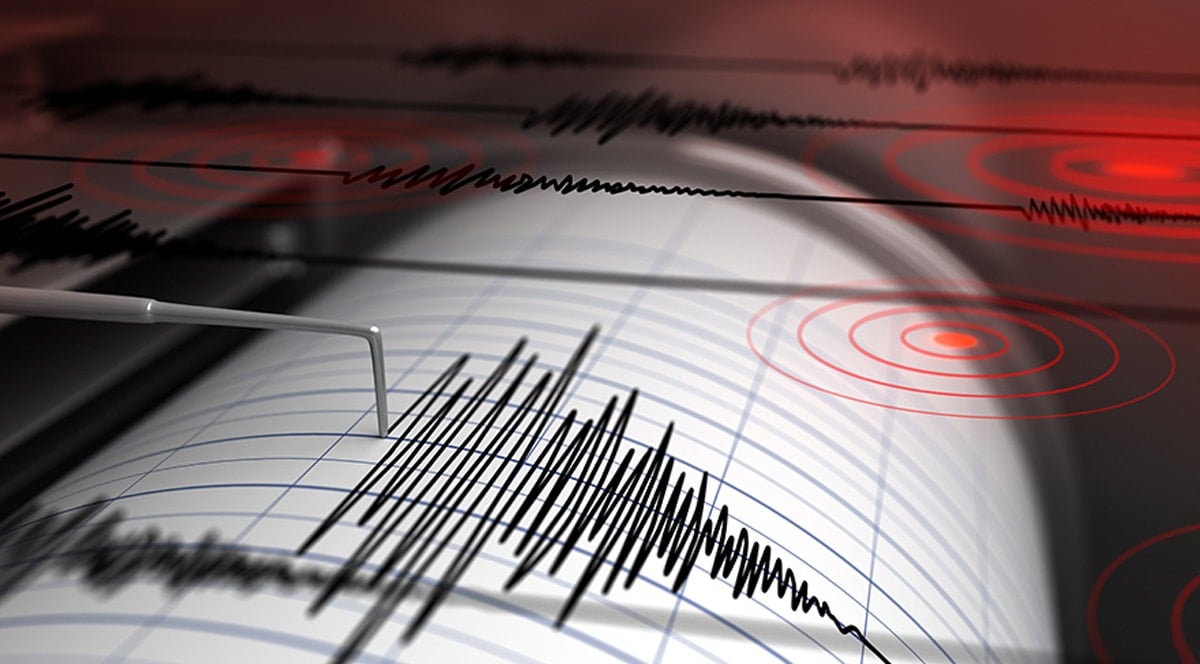 Son dakika: Marmara Denizi’nde deprem oldu