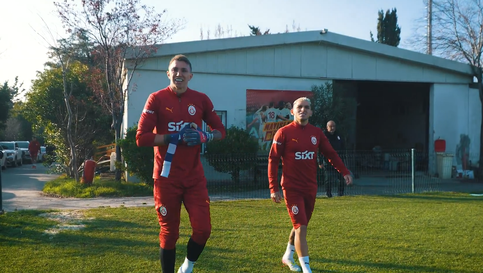 Muslera’dan idmanda Acun Ilıcalı’ya gönderme